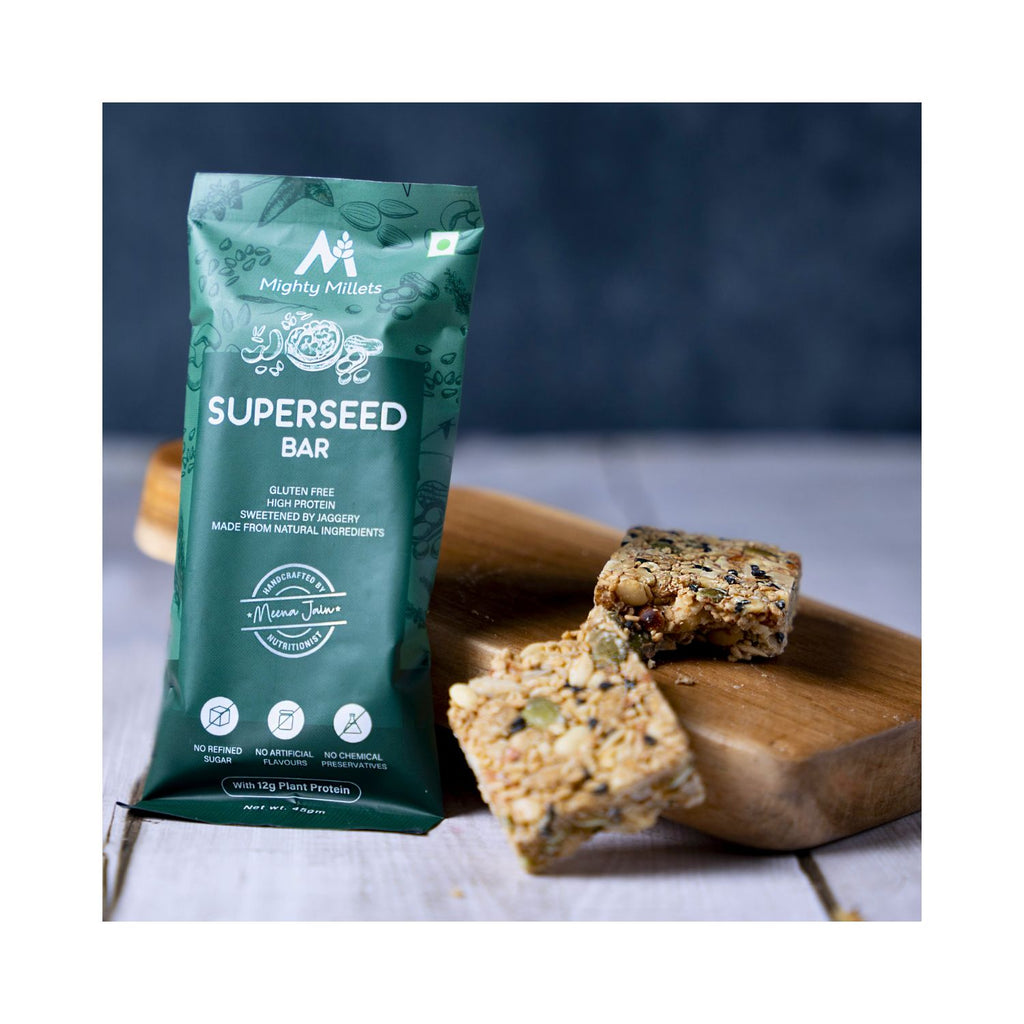 mighty_millets_super_seed_bars_45g_pack_lifestyle_1