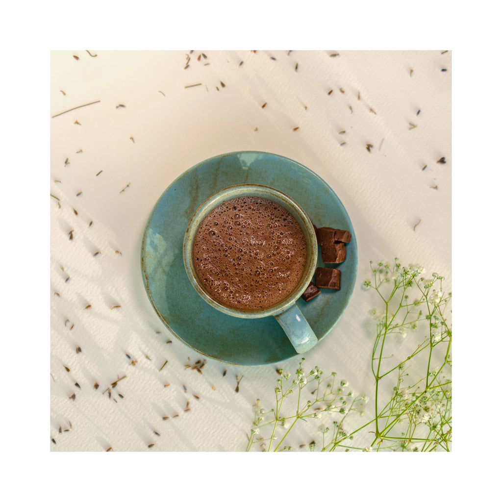 the_mint_enfold_lavender_hot_chocolate_single_serve_21g_lifestyle